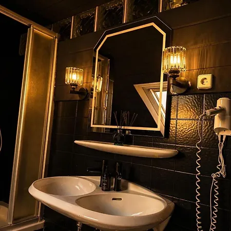 Emotion Apartments- Bdsm Apartment Mit Privater Sauna (Adults Only) *