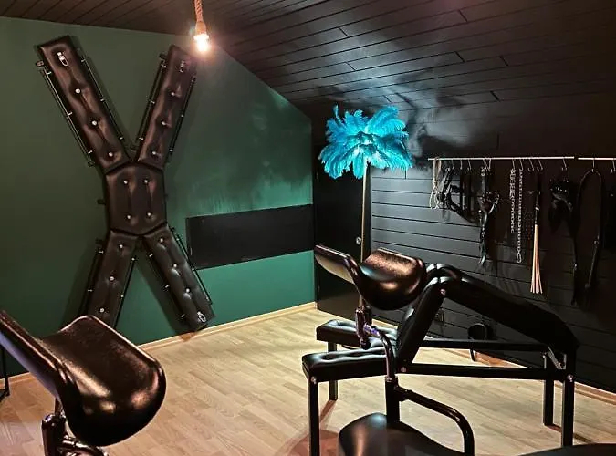 Erwachsenenhotel Bdsm Emotion Mit Privater Sauna Vlotho